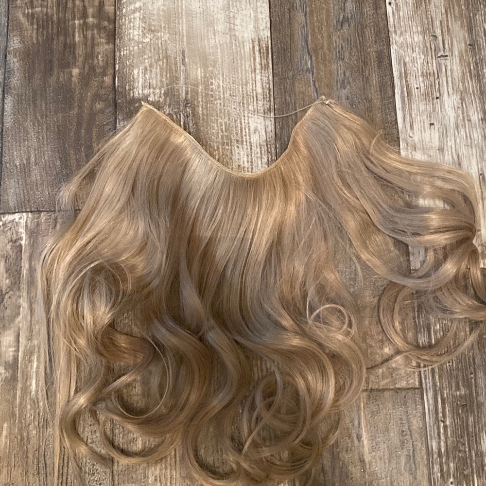 Blonde hair piece